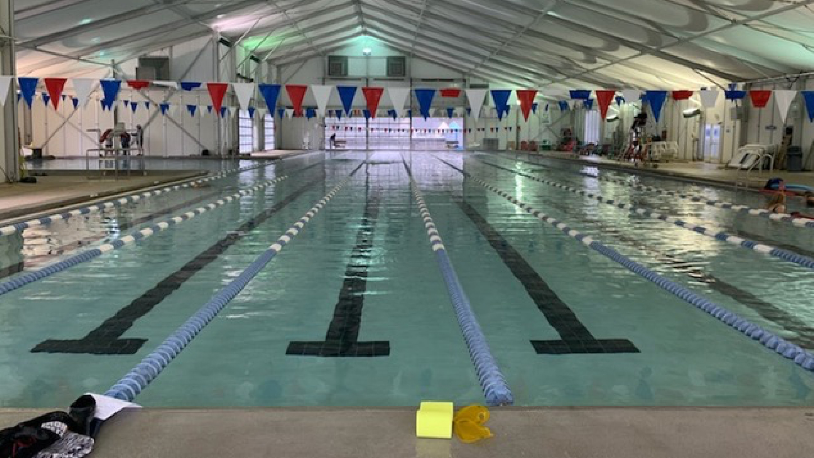 pool to train triathlon swimming
